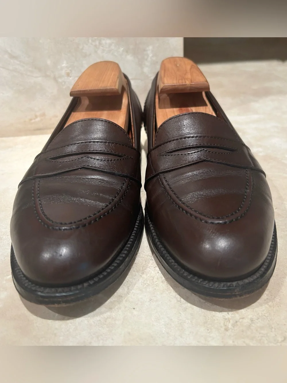 Alden 686 Full Strap Penny Loafers – Dark Brown Leather – Men’s 7 B/D